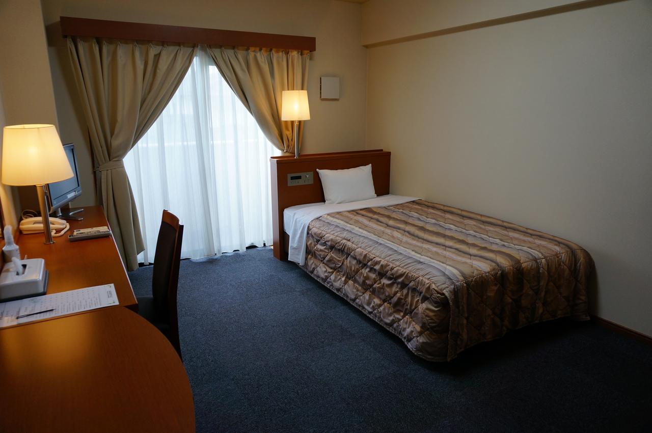 Imari Business Hotel Shinten מראה חיצוני תמונה